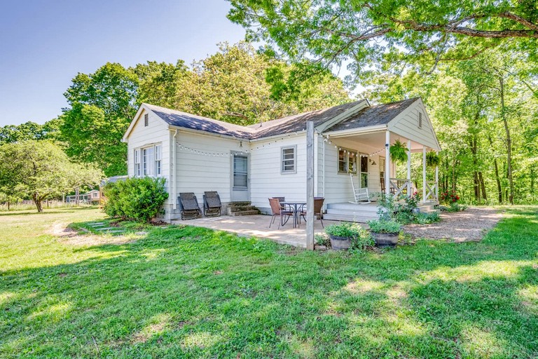 Spectacular Cottage with Incredible Forest Sights in Bedford, Virginia