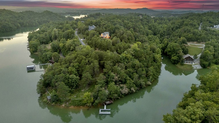 Cabins (United States of America, Dandridge, Tennessee)
