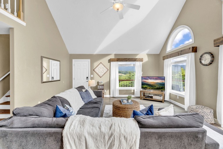 Cabins (United States of America, Dandridge, Tennessee)