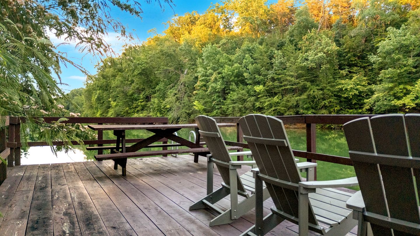Spacious Lakefront Cabin with Sauna near Douglas Lake, Sevierville TN