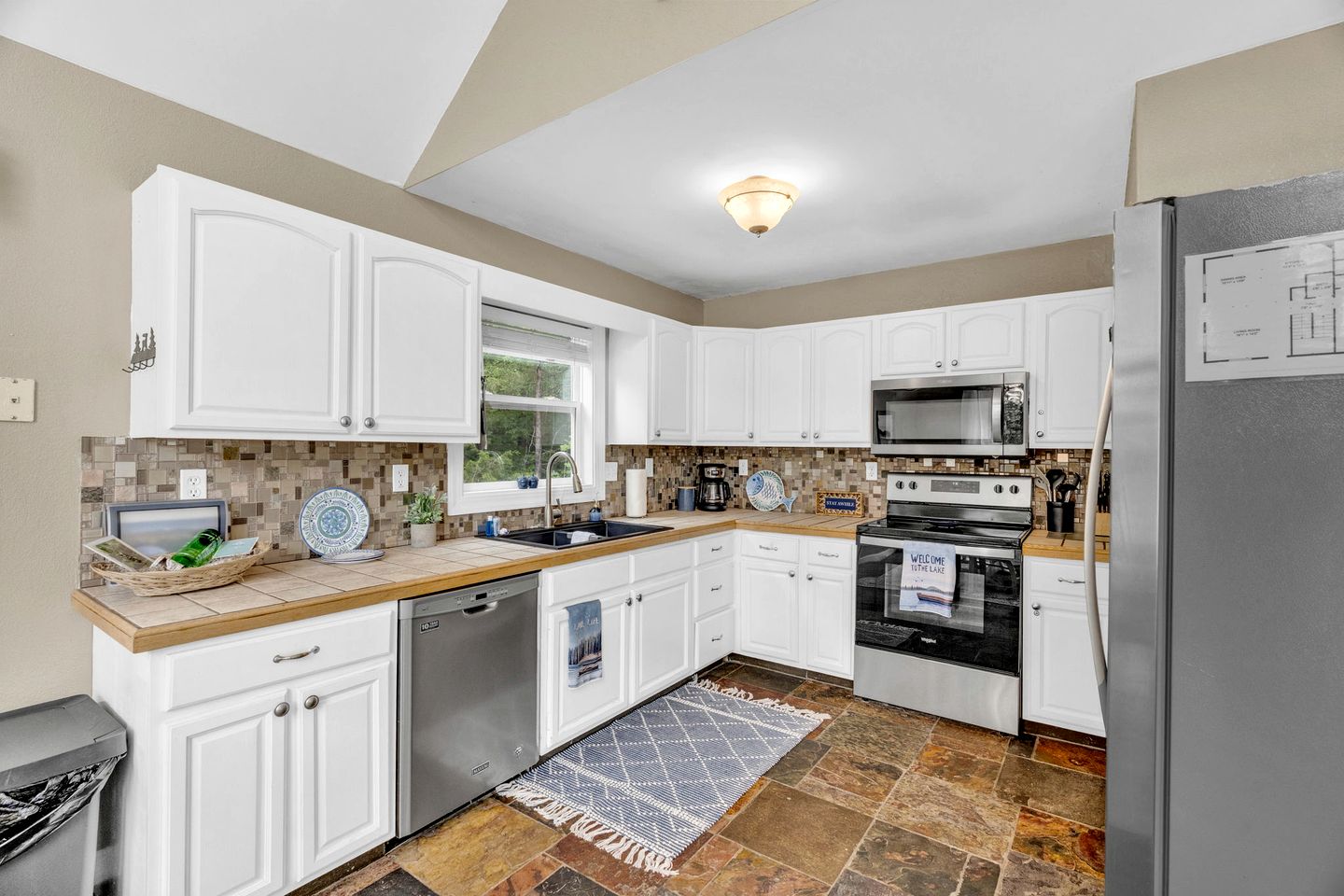 Spacious Lakefront Cabin with Sauna near Douglas Lake, Sevierville TN