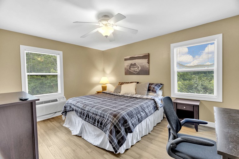 Cabins (United States of America, Dandridge, Tennessee)