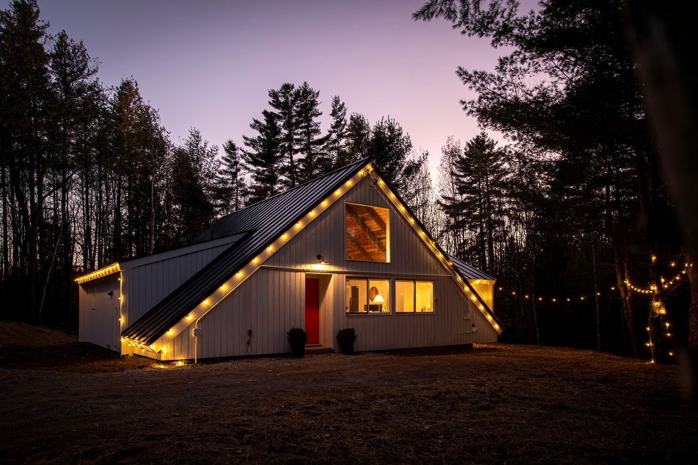 Cozy A-Frame Cabin with Hot Tub & Sauna near Stratton Mountain, Vermont