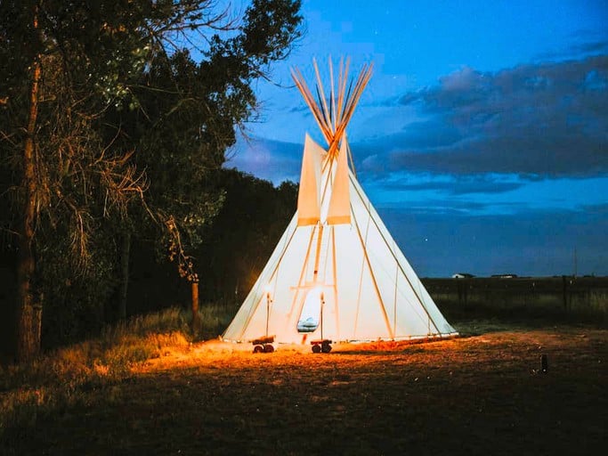 Tipis (Hudson, Colorado, United States)