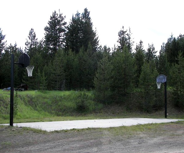 Cabins (Island Park, Idaho, United States)