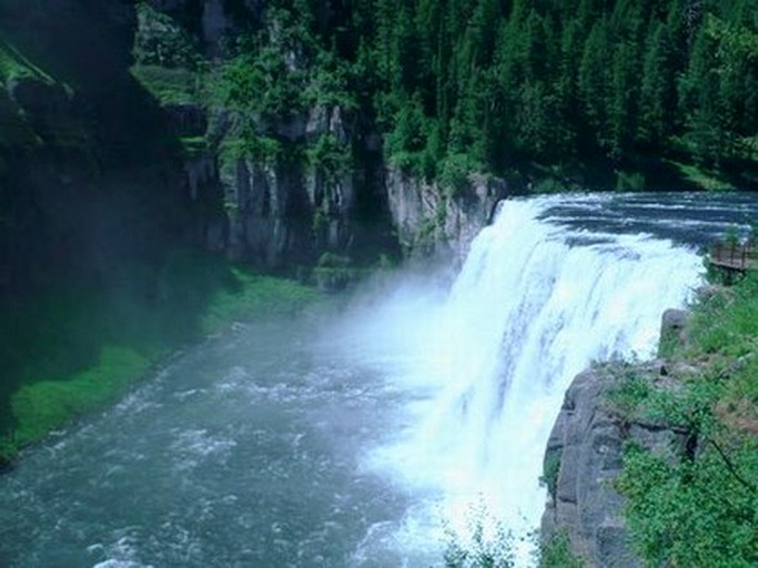 Cabins (Island Park, Idaho, United States)