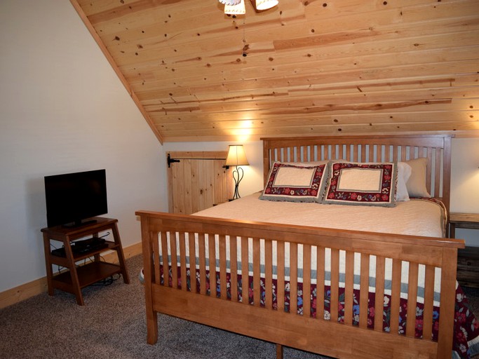 Armitage Cabin Enchanted Island Park, Cabins, Island Park, United