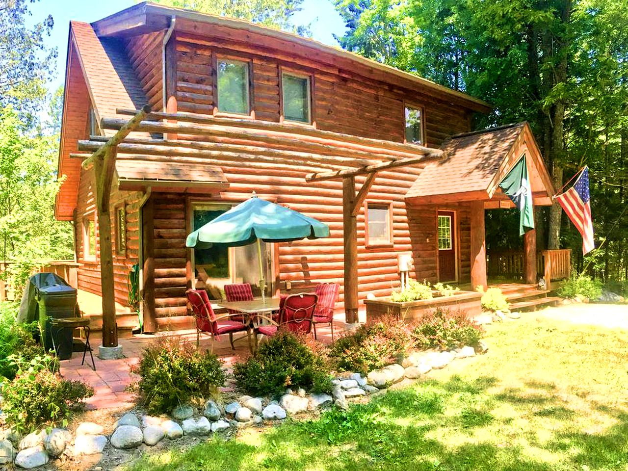 Cozy and Spacious Log Cabin Rental near Burt Lake State Park in Michigan