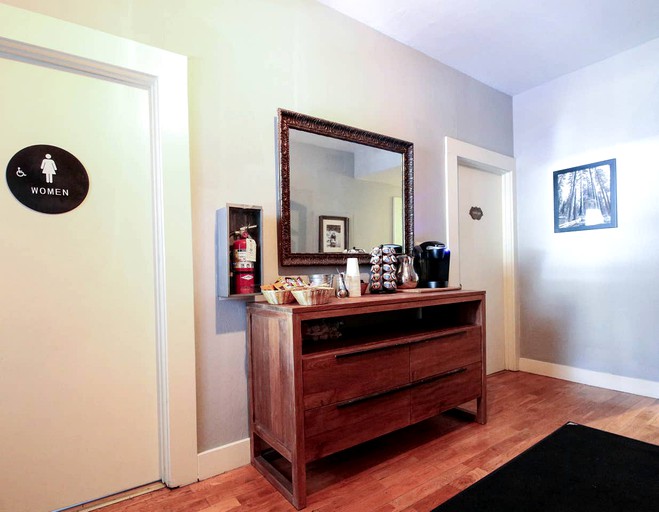 Vacation Rentals (Groveland, California, United States)