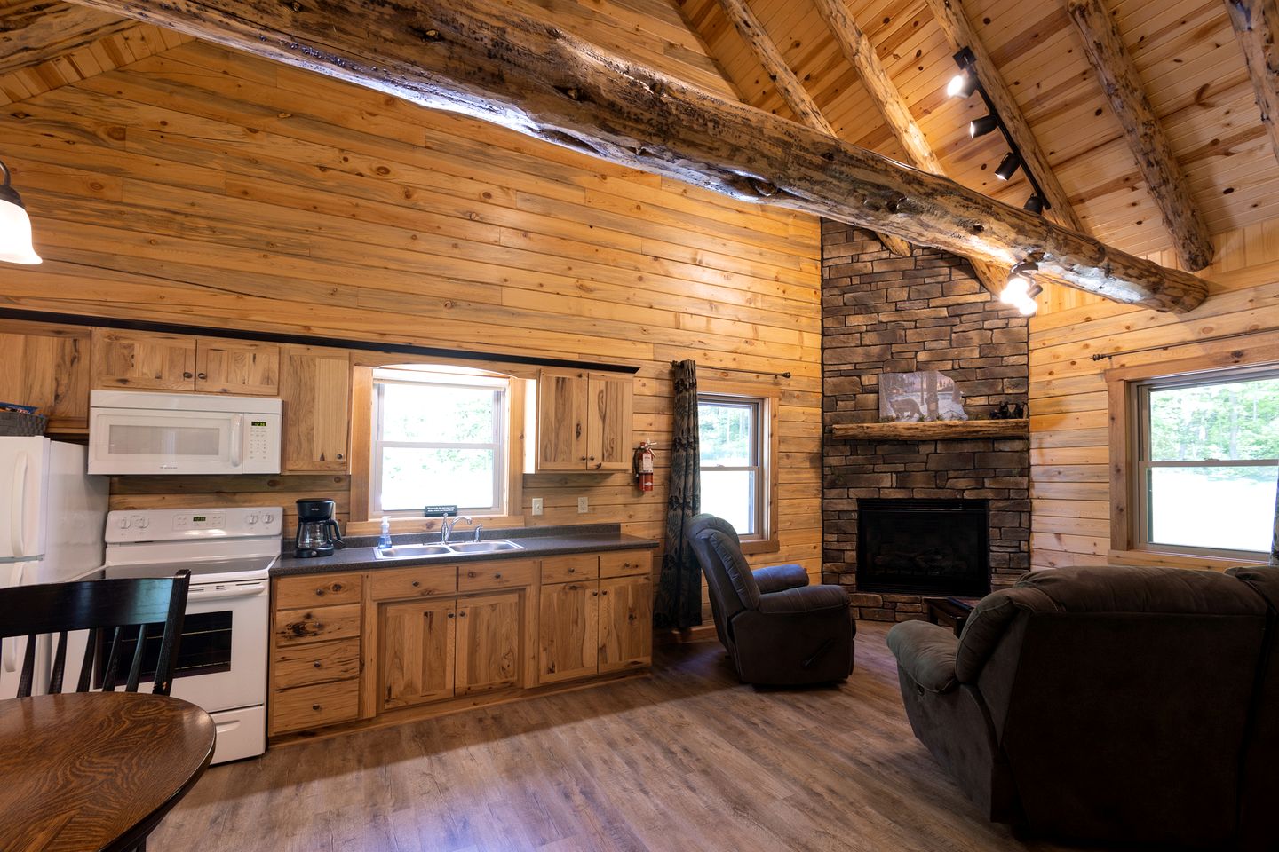 Rustic Cabin with Lofted Interior and Fire Pit in Ohio