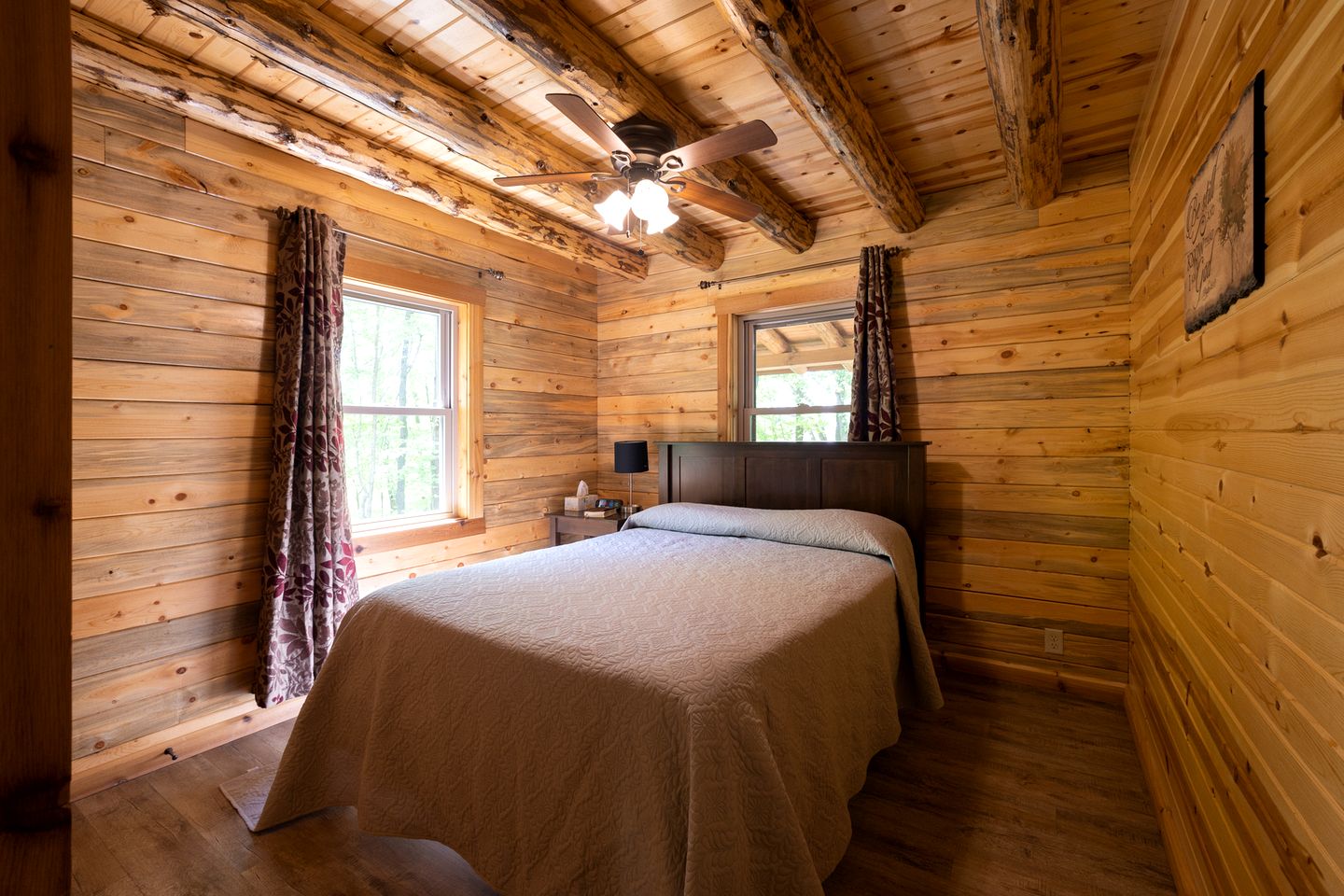 Rustic Cabin with Lofted Interior and Fire Pit in Ohio