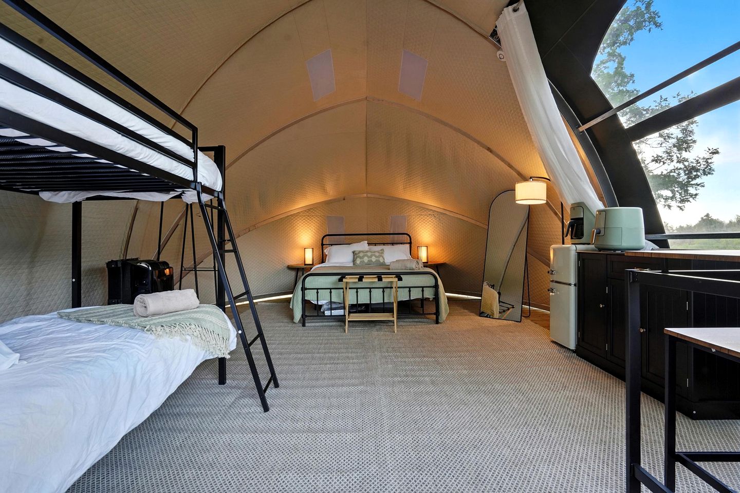 Secluded Glamping Retreat with Forest Views Near Mount Rushmore in the Black Hills, South Dakota