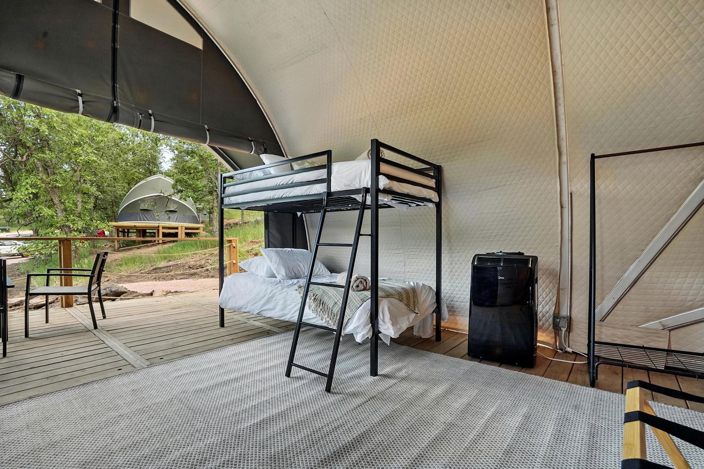 Secluded Glamping Retreat with Forest Views Near Mount Rushmore in the Black Hills, South Dakota