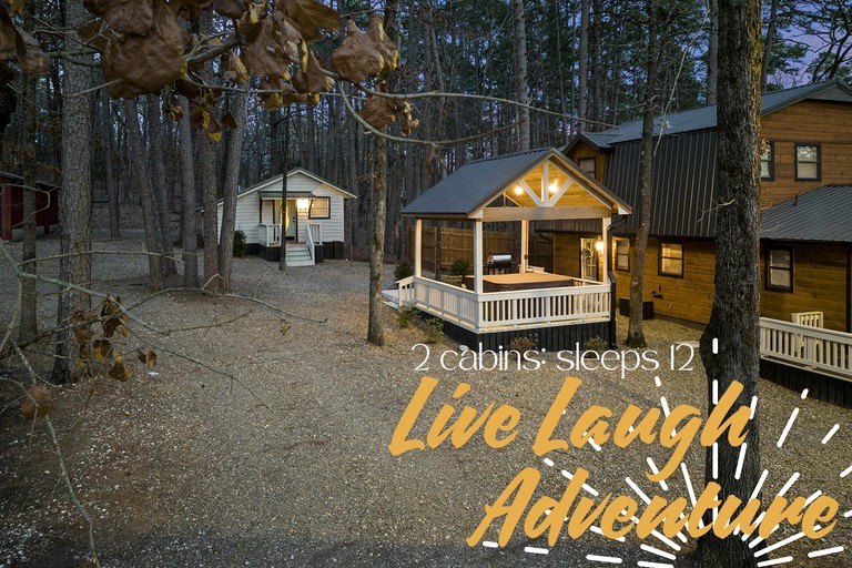 Cabins (United States of America, Broken Bow, Oklahoma)