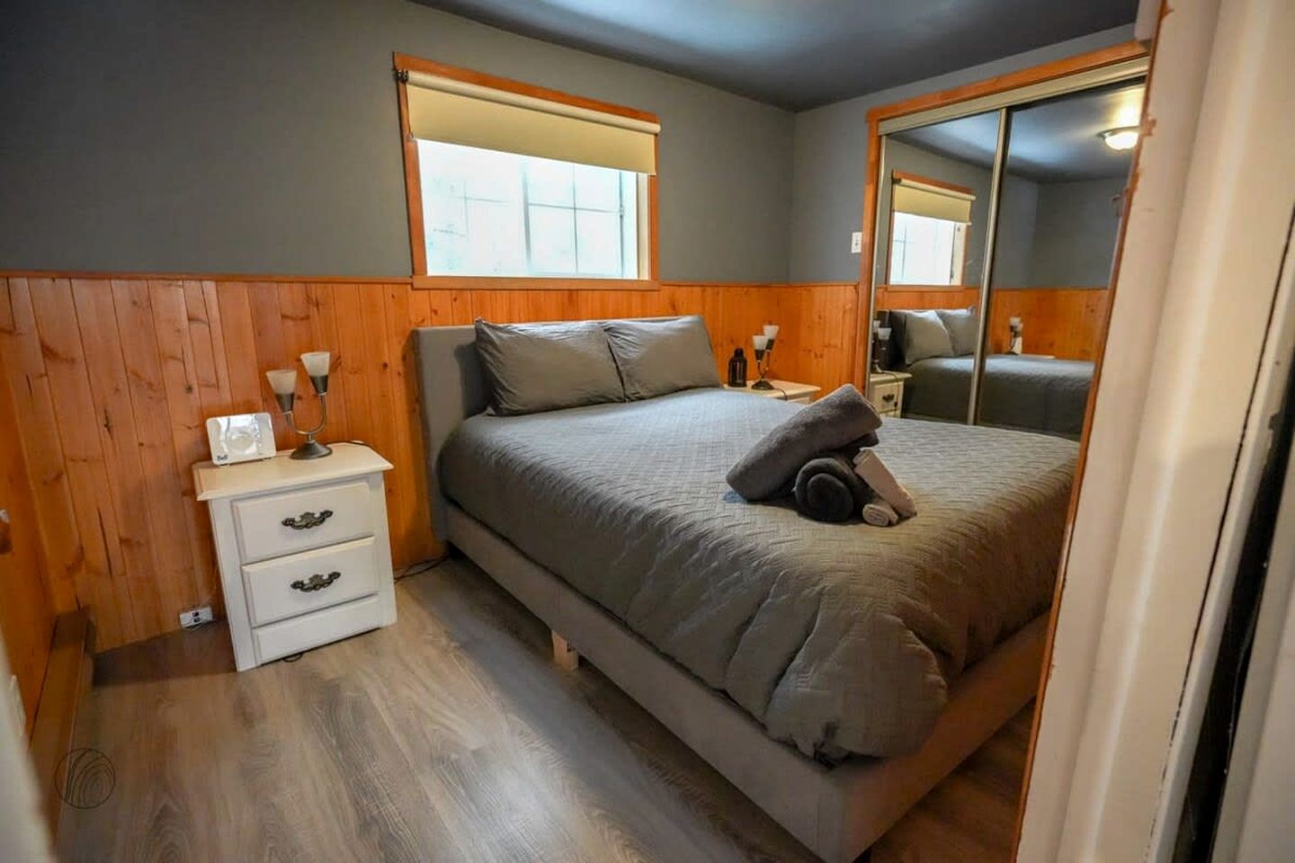 Cozy Cabin with Beautiful Spa Area and Game Room in Saint Come, Quebec