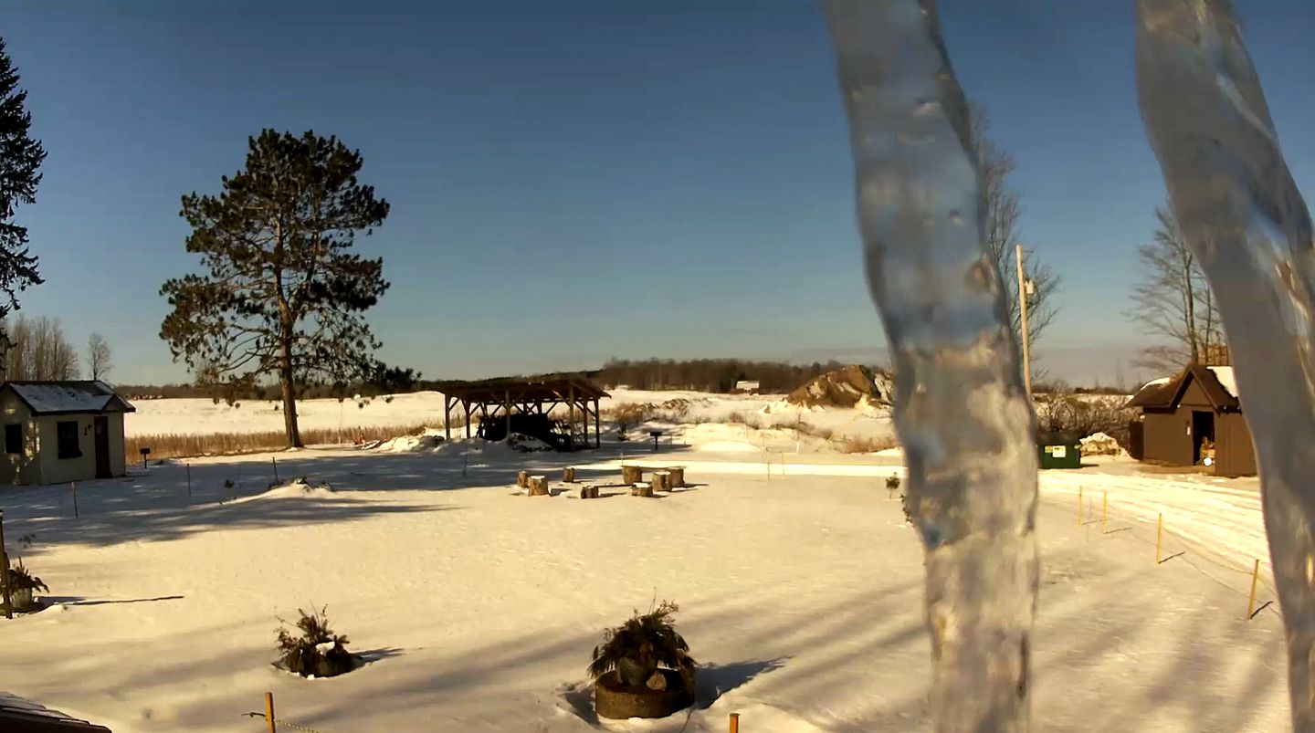 Cozy Cabin in Cadillac, Michigan, near Mitchell State Park - Perfect for a Glamping Getaway with Your Family