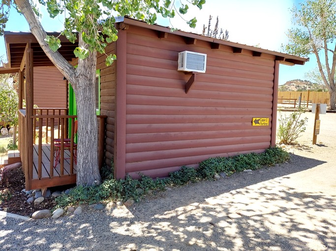 Cabins (United States of America, Escalante, Utah)