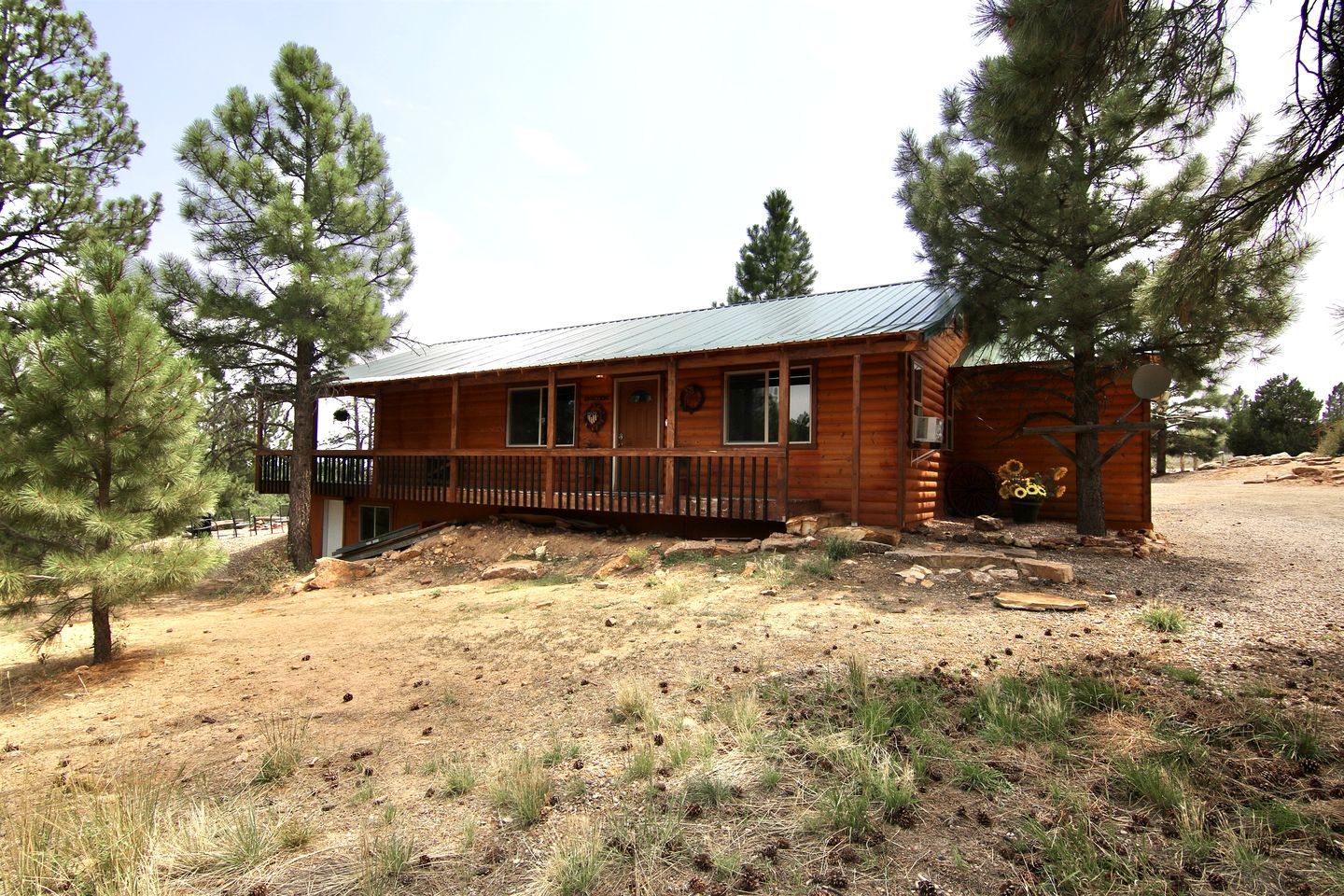 Cozy Cabin with Fire Pit in Monticello, Utah