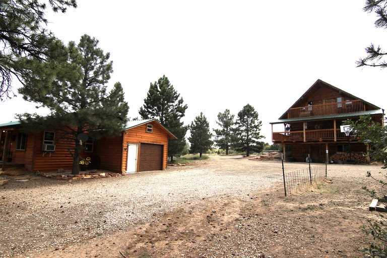 Cabins (United States of America, Monticello, Utah)