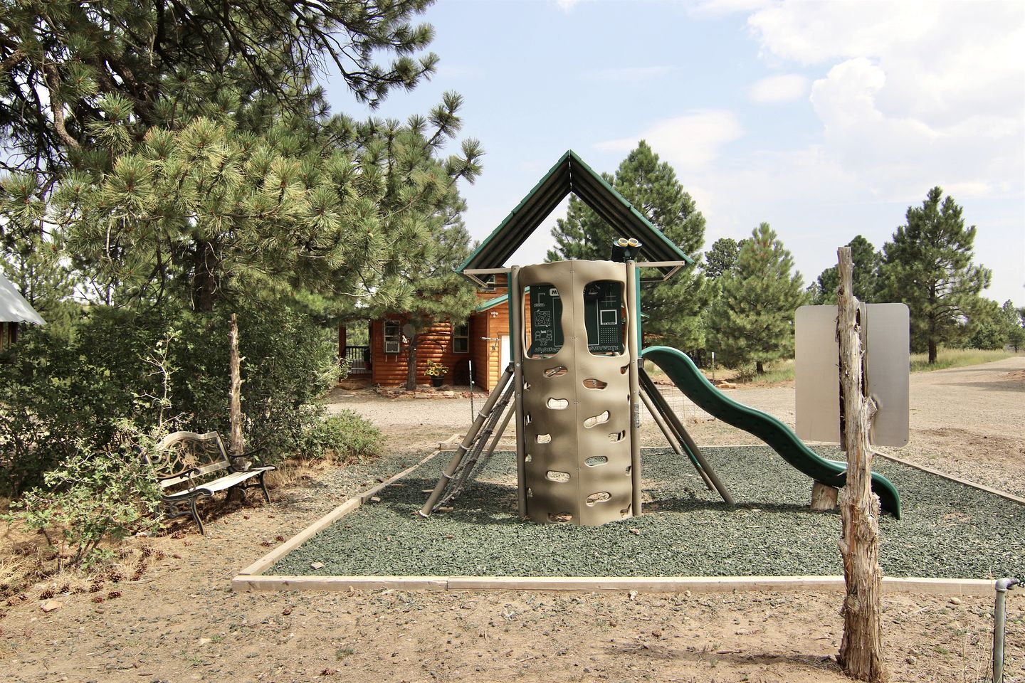 Cozy Cabin with Fire Pit in Monticello, Utah