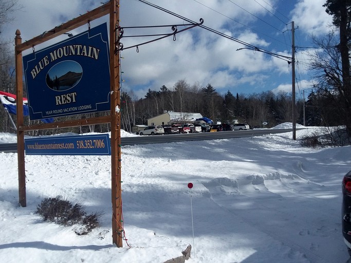 Cabins (United States of America, Blue Mountain Lake, New York)