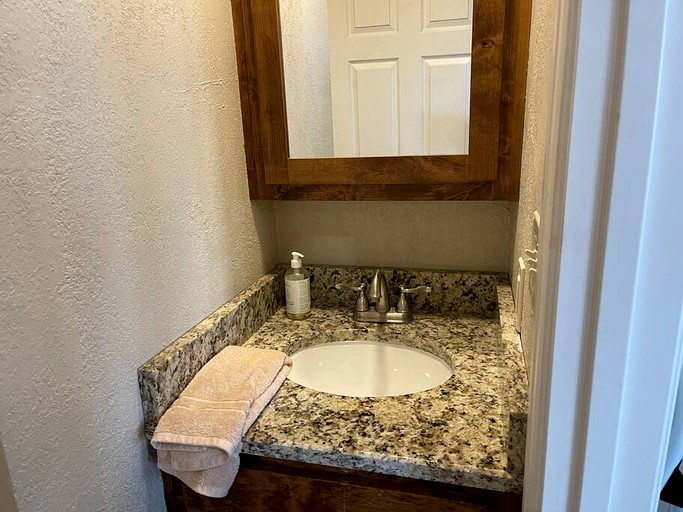 Cabins (United States of America, Graford, Texas)