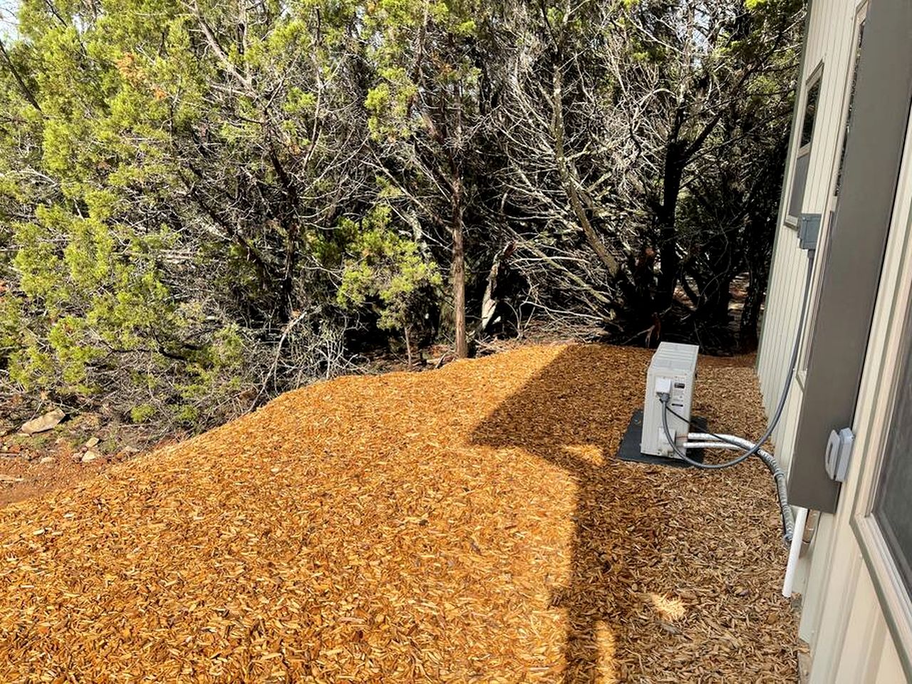 Cozy Cabin for Glamping Stay on Lake Godstone, Texas