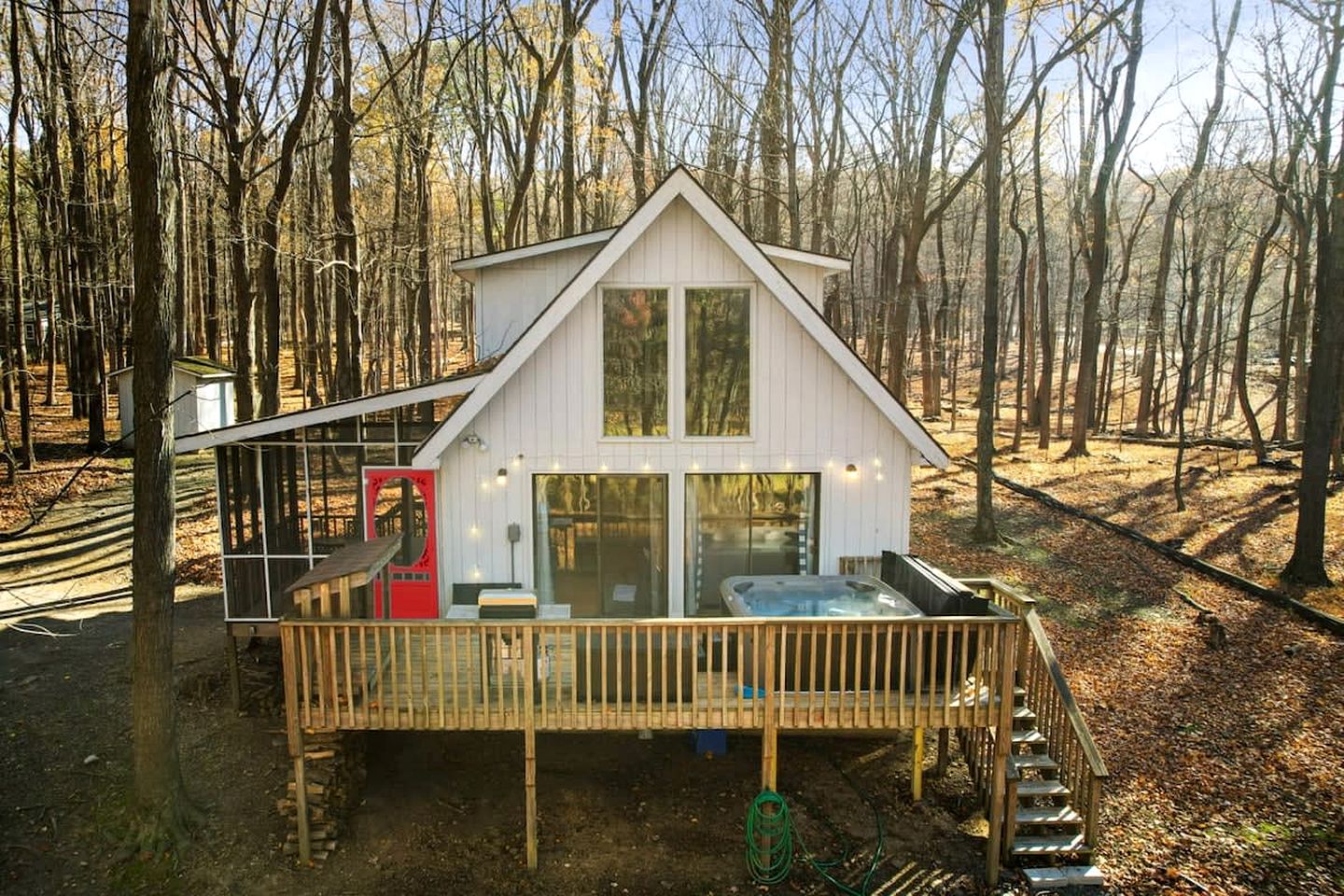 Cozy Cabin with Hot-tub and Barbecue in Rock Gap, West Virginia