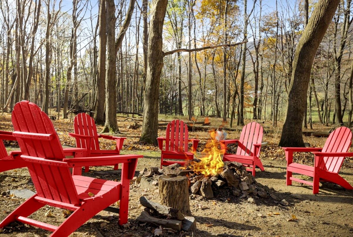 Spacious Chalet Cabin with Hot Tub, Fire Pit and Grill in Rock Gap, WV