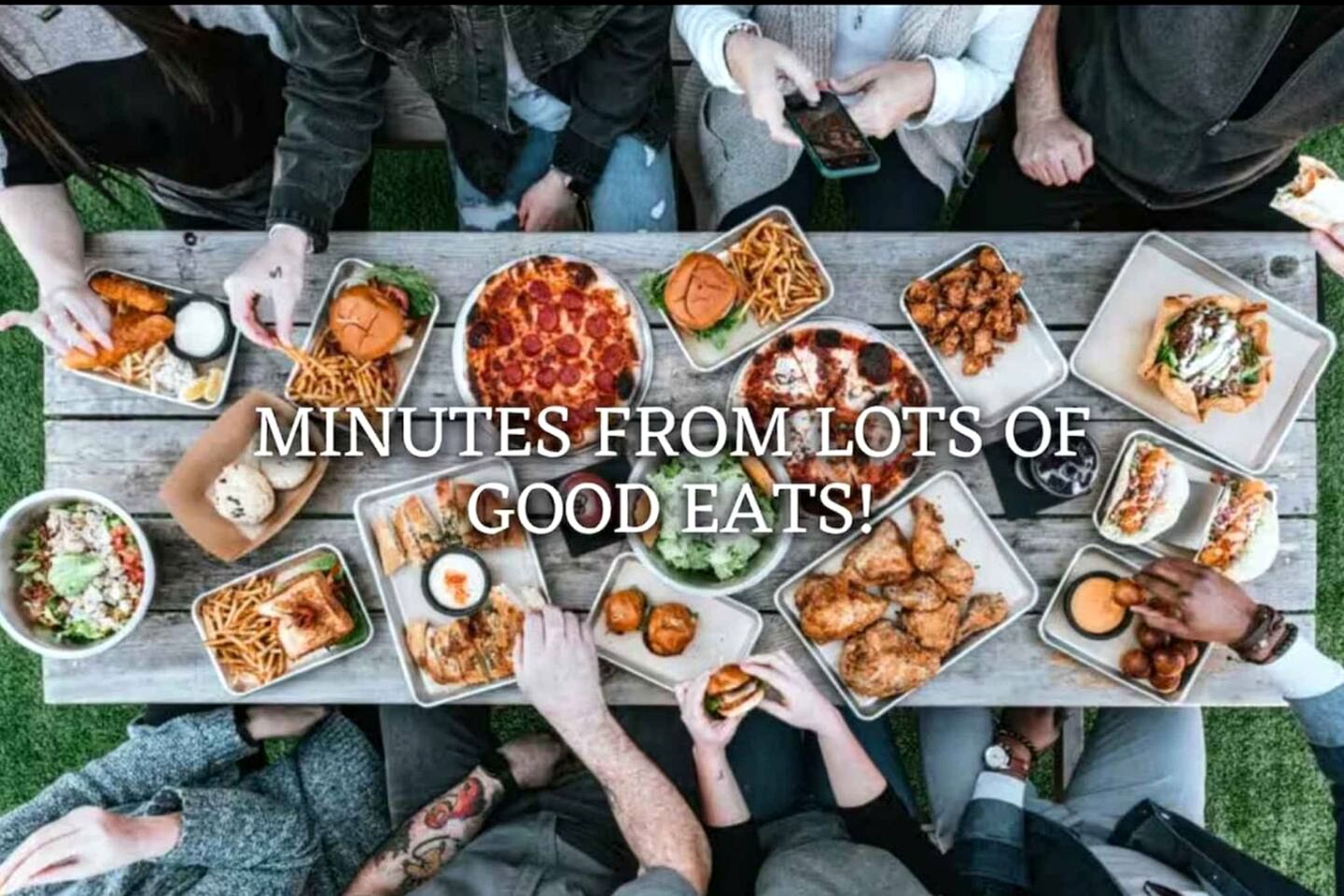 Cozy Pine-Lined Cabin with Hot Tub & Fire Pit Near Broken Bow Lake, Broken Bow OK