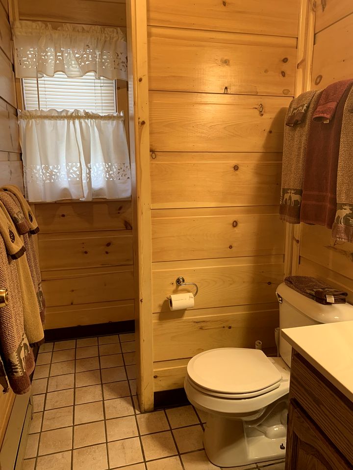 Cozy Cabin Ideal to Create New Family Memories in West Virginia