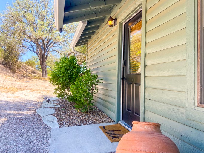 Cabins (United States of America, Ingram, Texas)