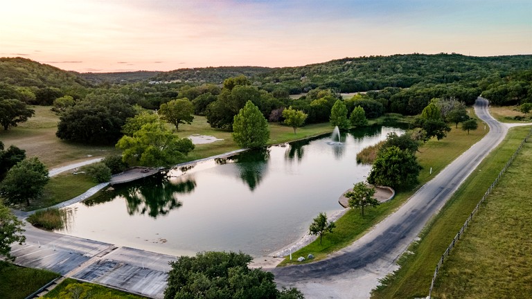 Cabins (United States of America, Ingram, Texas)