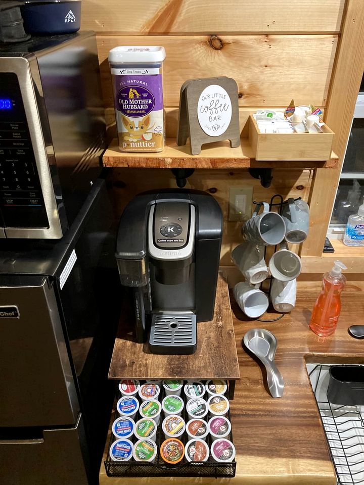 Cozy Cabin near Kentucky Lake - Amazing Glamping Rental in Big Sandy, Tennessee