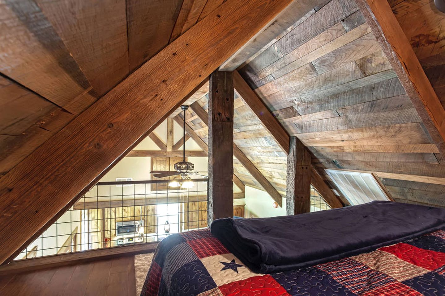 Two-Bedroom Cabin Rental with Fully Equipped Kitchen near Fredericksburg, Texas