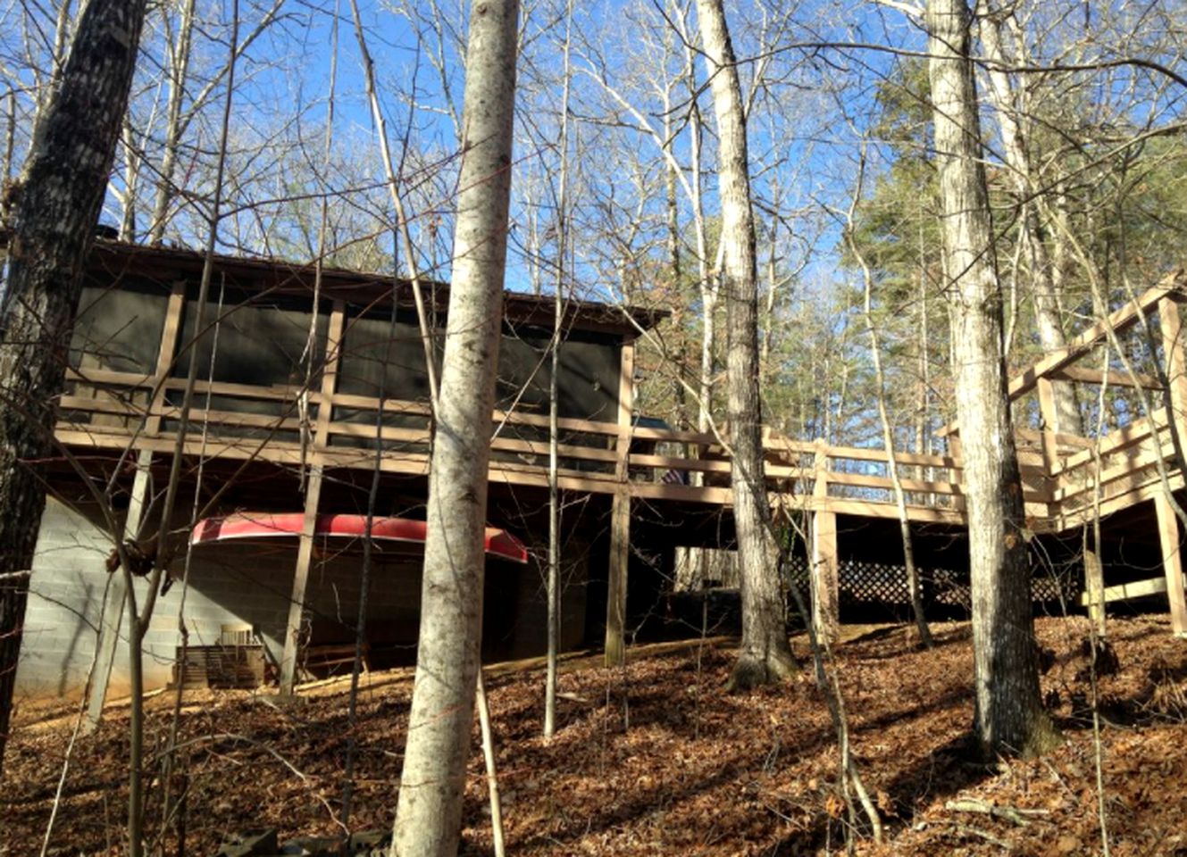 Secluded Tree House Cabin Tucked Away in the Woods near Blue Ridge, Georgia