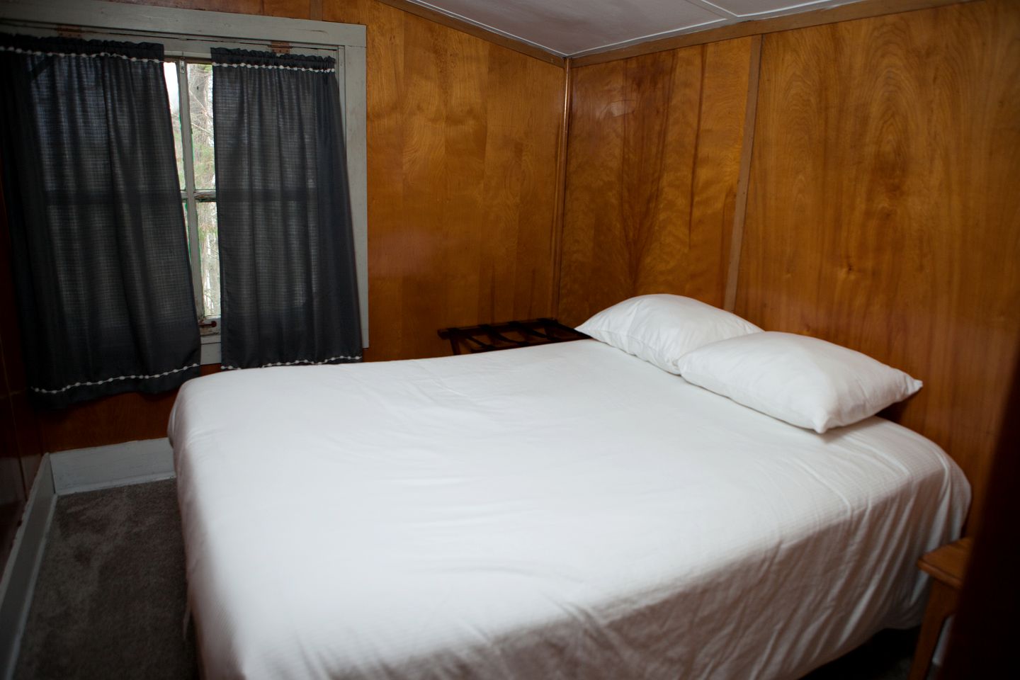 Cozy Cabin Overlooking Chequamegon Bay in Ashland, Wisconsin