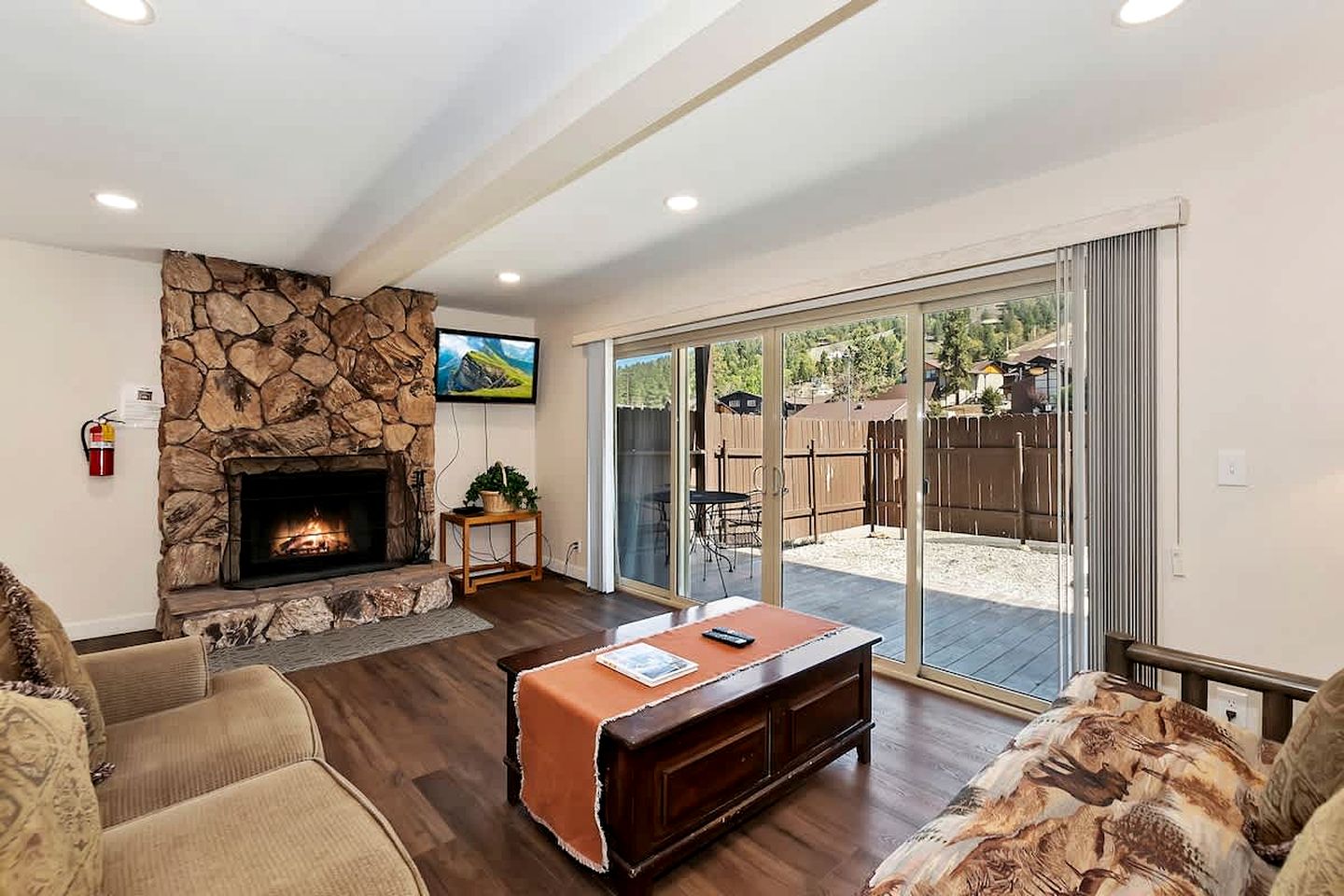 Cabins (United States of America, Big Bear Lake, California)