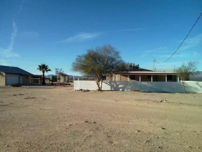 Cabins (Twentynine Palms, California, United States)