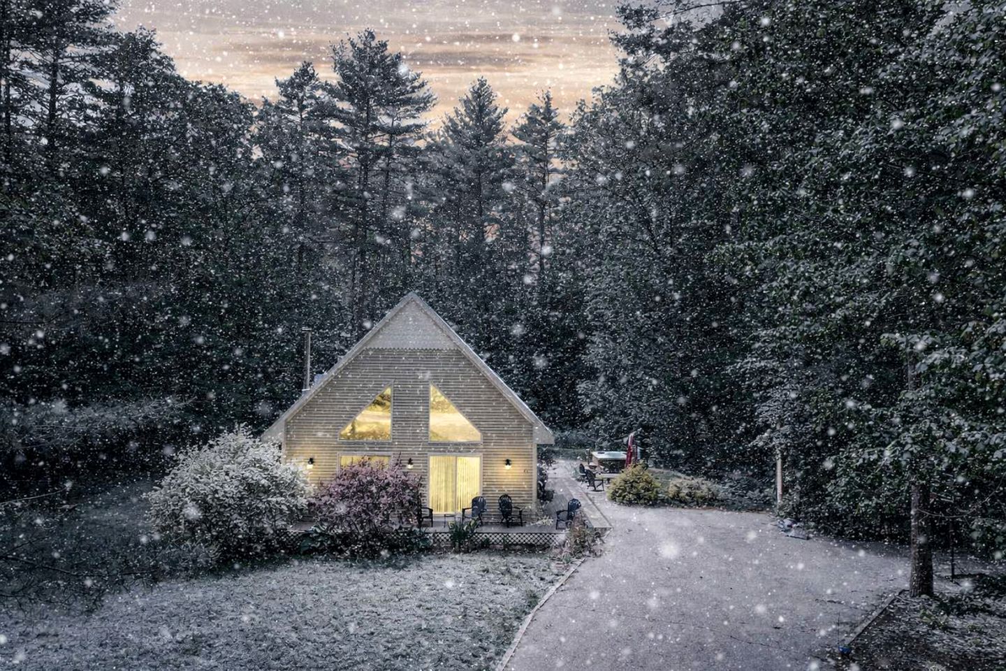 Cozy Cabin Retreat Near Saco River in Conway, New Hampshire