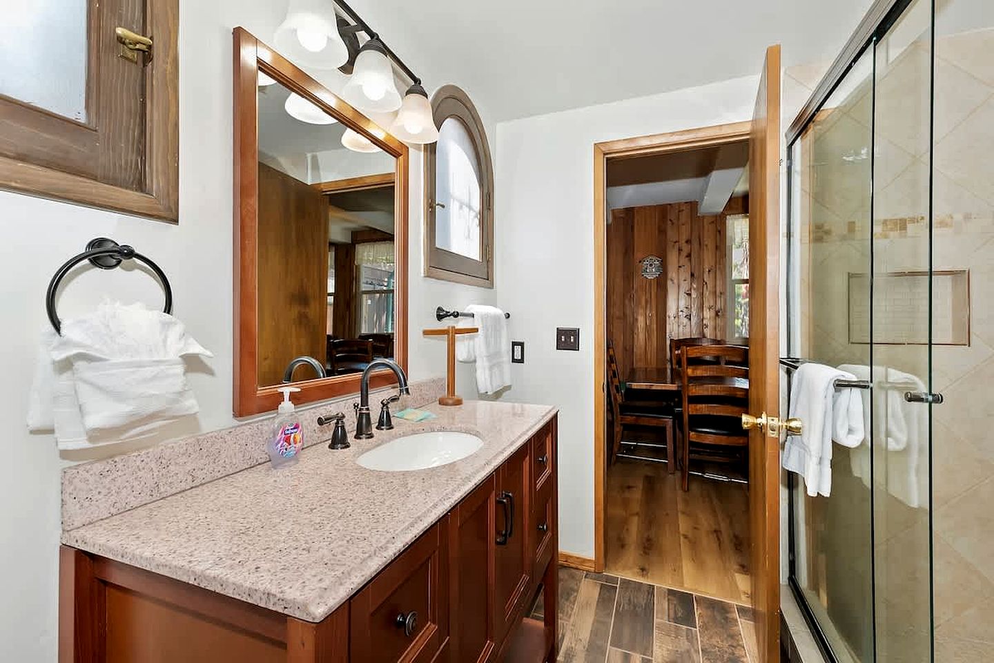 Cozy Cabin with Sauna, Barbecue and Fireplace in Big Bear Lake, California