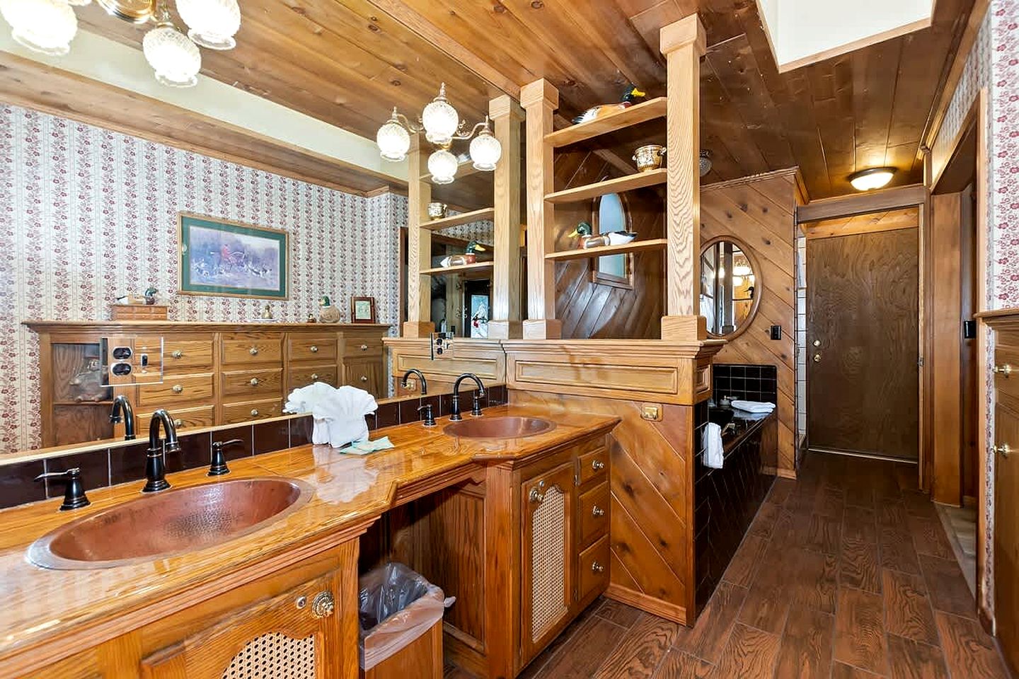 Cozy Cabin with Sauna, Barbecue and Fireplace in Big Bear Lake, California