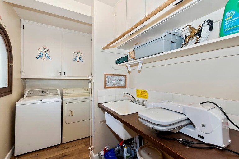 Cabins (United States of America, Big Bear Lake, California)