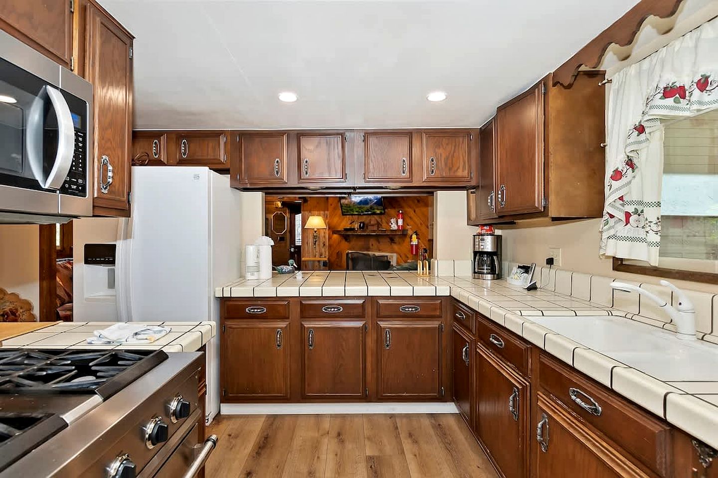 Cozy Cabin with Sauna, Barbecue and Fireplace in Big Bear Lake, California