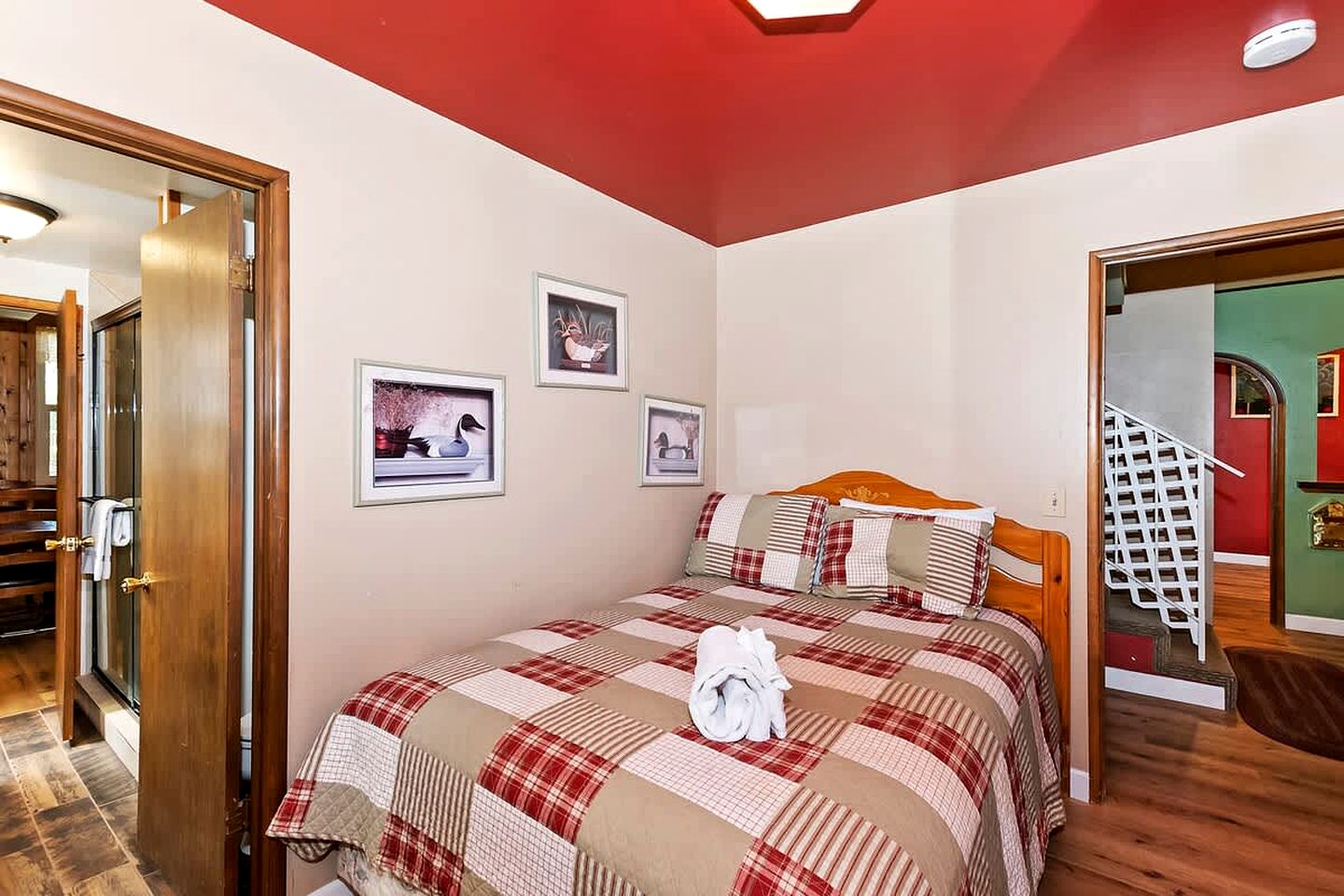 Cozy Cabin with Sauna, Barbecue and Fireplace in Big Bear Lake, California