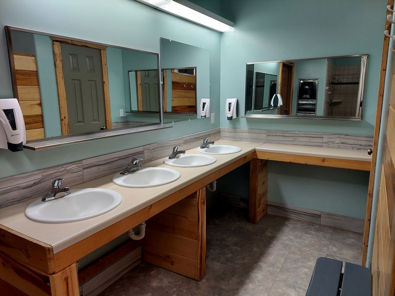 Cozy Cabin for Two in Escalante, Utah - Perfect for a Romantic Mountain Getaway