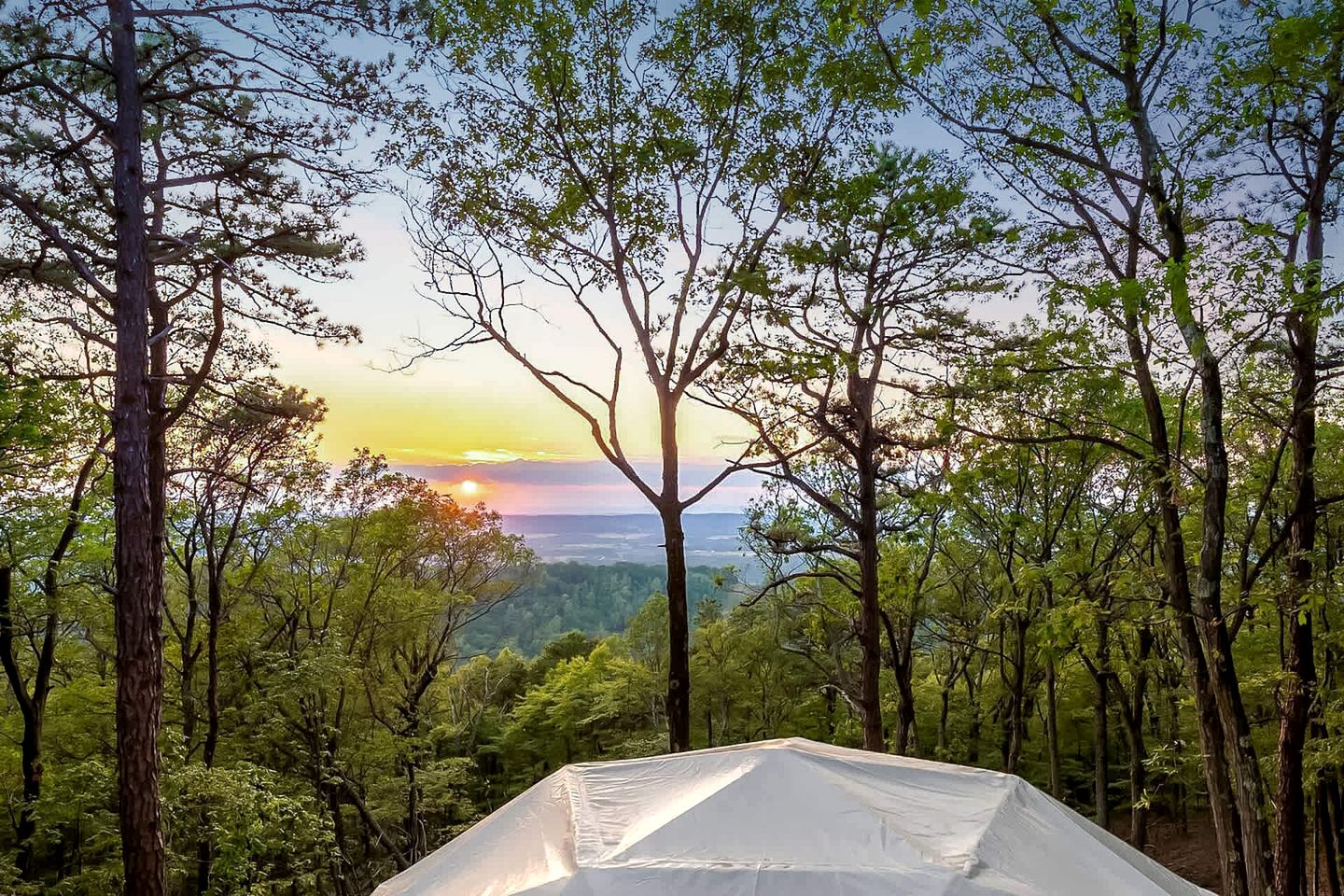 Luxury Glamping Domes & Chalet with Hot Tubs and Mountain Views in Augusta, WV