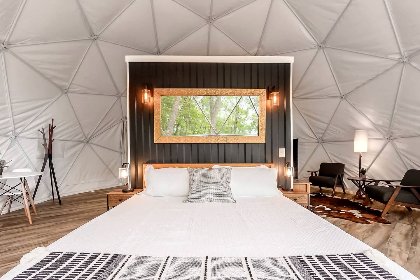 Luxury Glamping Domes & Chalet with Hot Tubs and Mountain Views in Augusta, WV