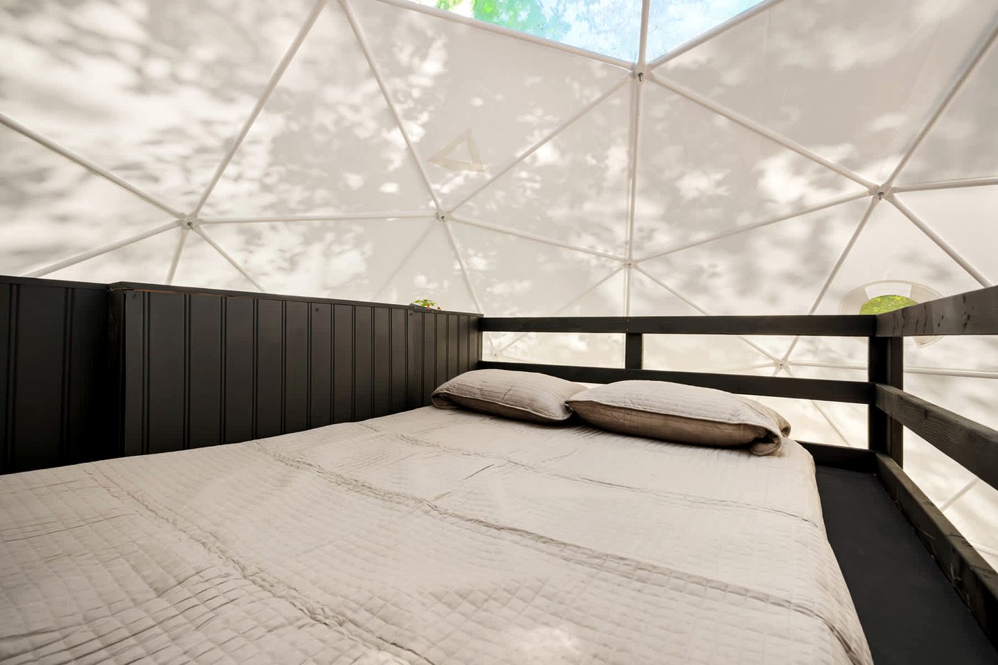 Luxury Glamping Domes & Chalet with Hot Tubs and Mountain Views in Augusta, WV