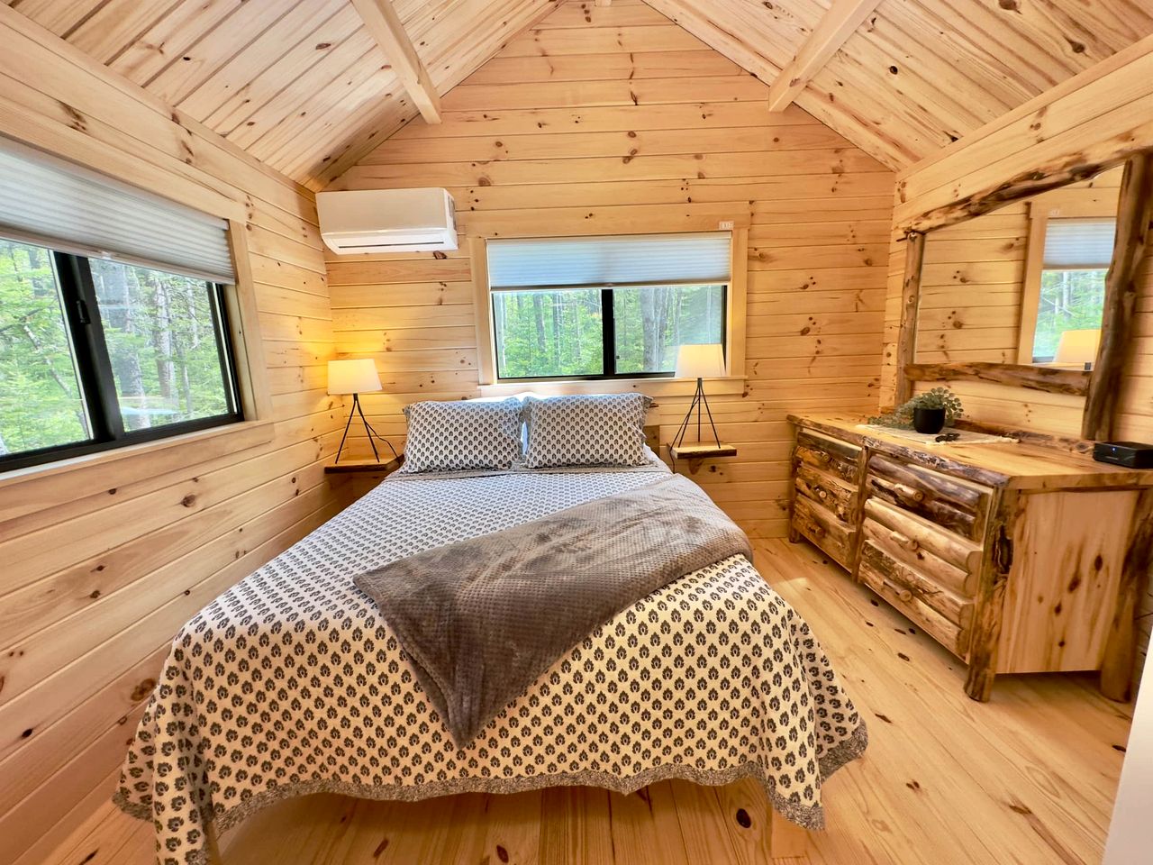 Incredible Wooden Cabin with Fire Pit and Stunning Views in Steuben, Maine